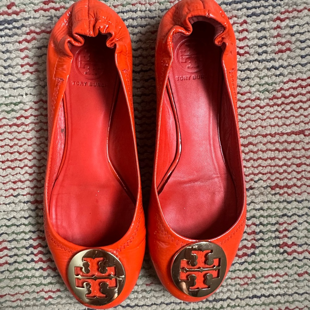 Tory Burch Reva Flats Orange Patent